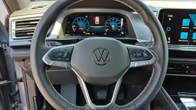 2026 Volkswagen Atlas Cross Sport SE with Technology