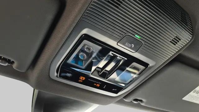2026 Volkswagen Atlas Cross Sport SE with Technology