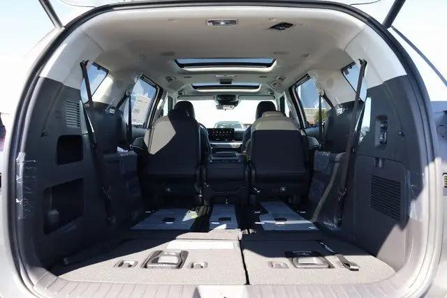 2026 Kia Carnival MPV SX