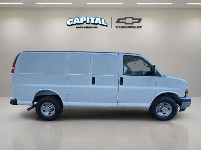 2025 Chevrolet Express Cargo Van RWD 2500 Regular Wheelbase WT