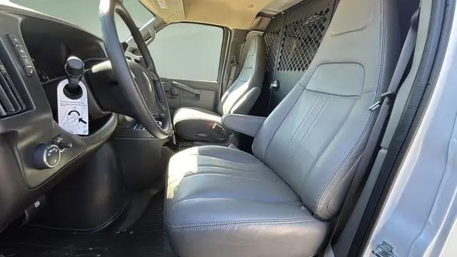 2025 Chevrolet Express Cargo Van RWD 2500 Regular Wheelbase WT