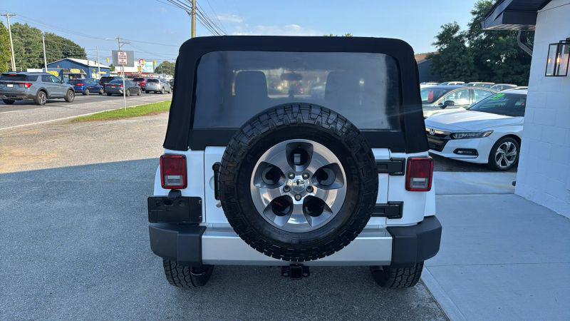 2018 Jeep Wrangler JK Sahara 4x4