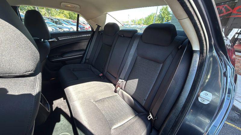 2019 Chrysler 300 Touring