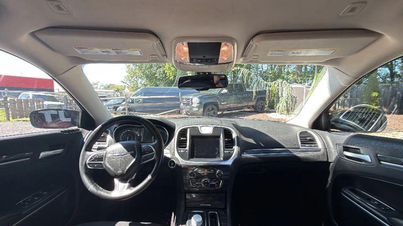 2019 Chrysler 300 Touring