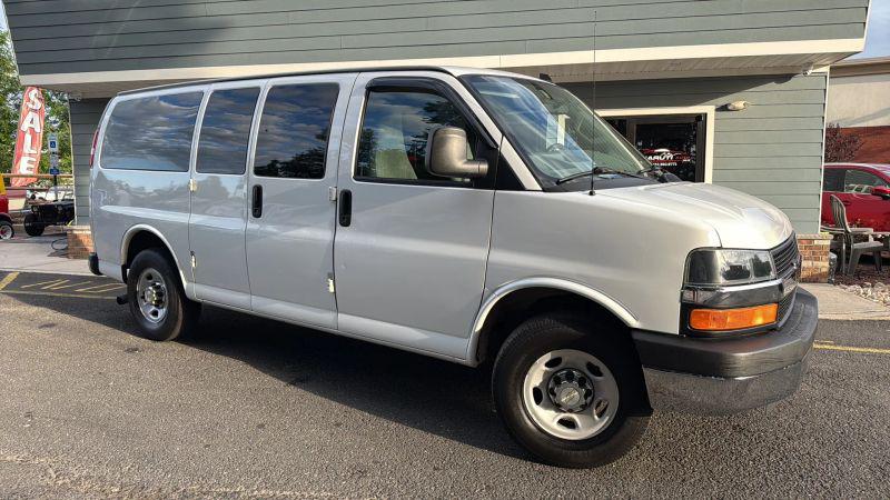 2016 Chevrolet Express LT