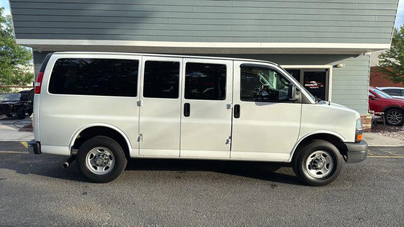 2016 Chevrolet Express LT