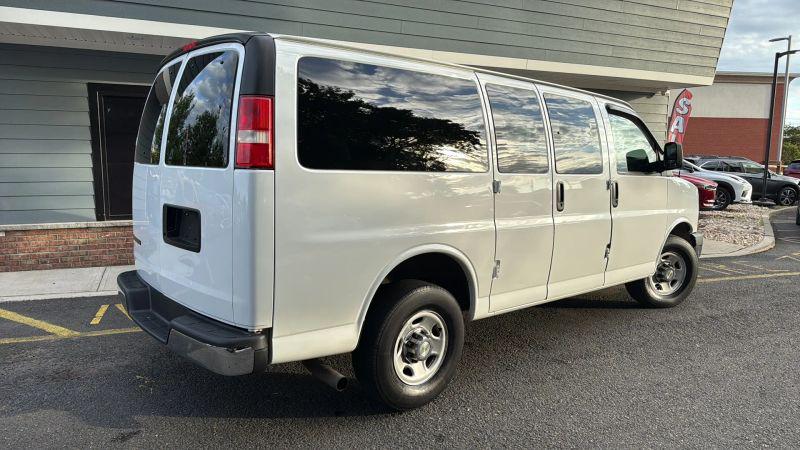 2016 Chevrolet Express LT