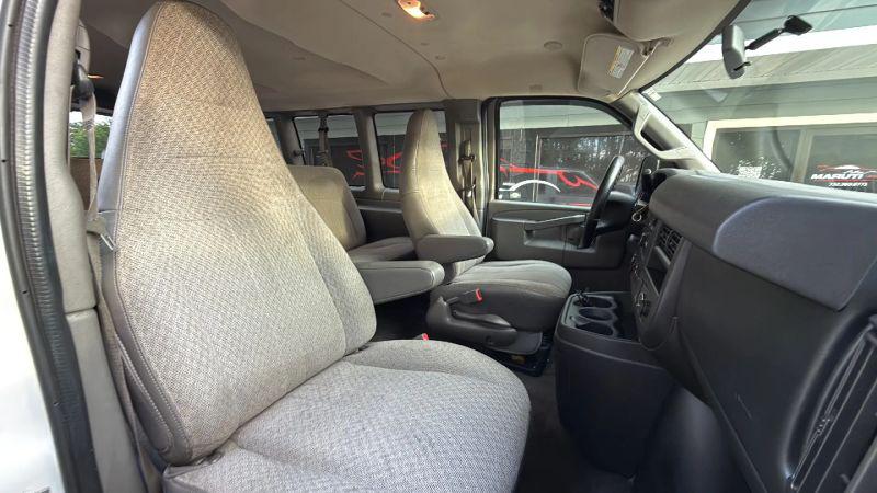 2016 Chevrolet Express LT
