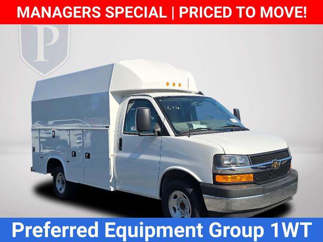 2025 Chevrolet Express Cutaway Work Van