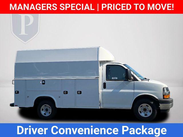 2025 Chevrolet Express Cutaway Work Van