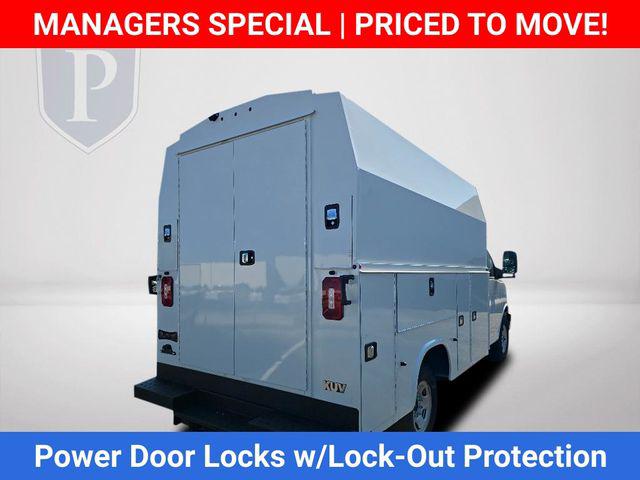 2025 Chevrolet Express Cutaway Work Van
