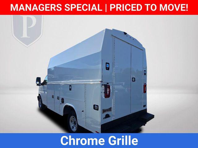 2025 Chevrolet Express Cutaway Work Van