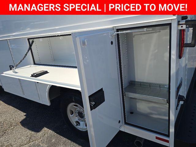 2025 Chevrolet Express Cutaway Work Van