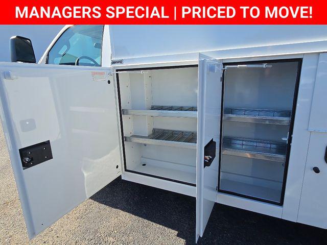2025 Chevrolet Express Cutaway Work Van