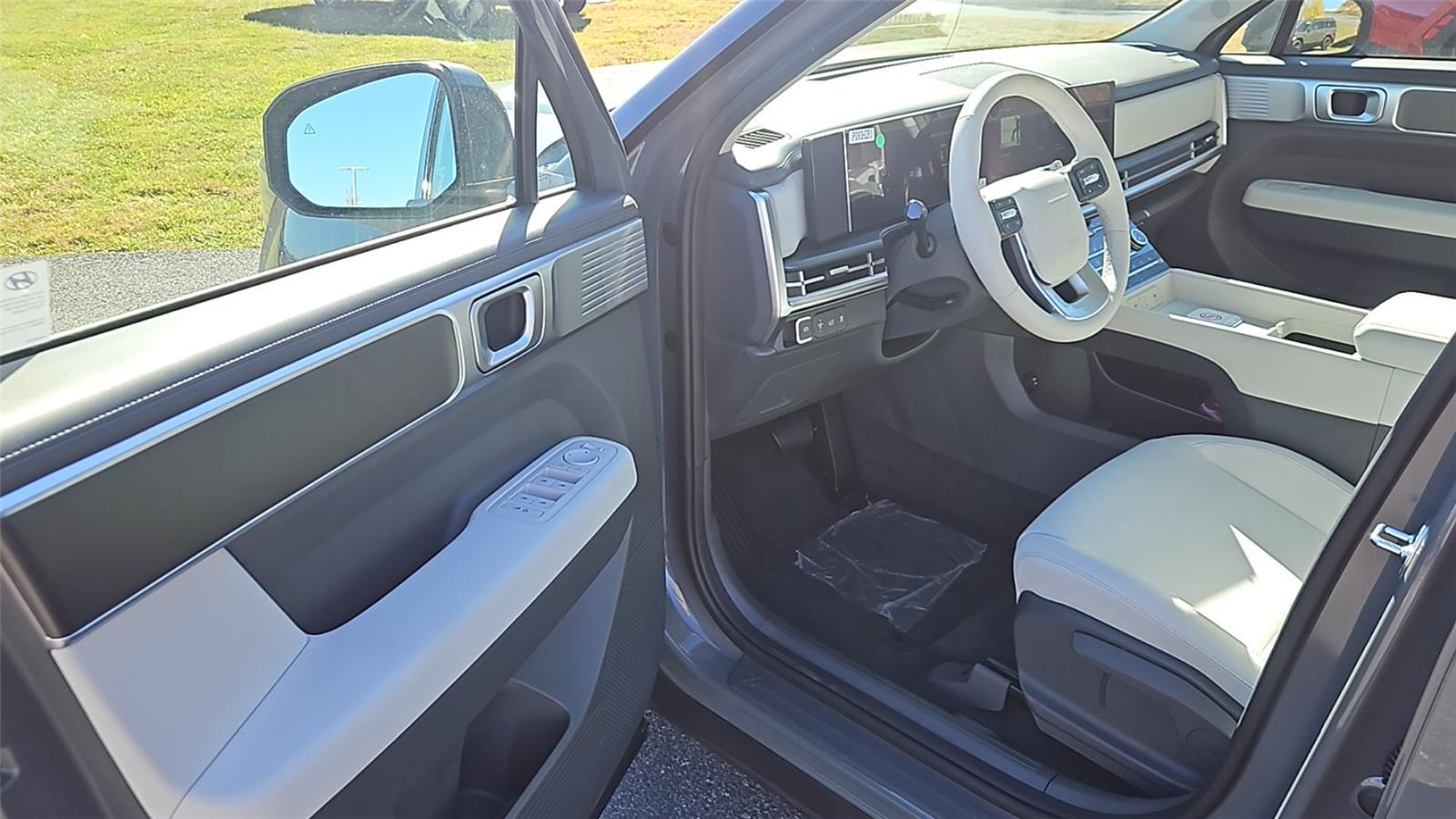 2026 Hyundai Santa Fe SE - Photo 9