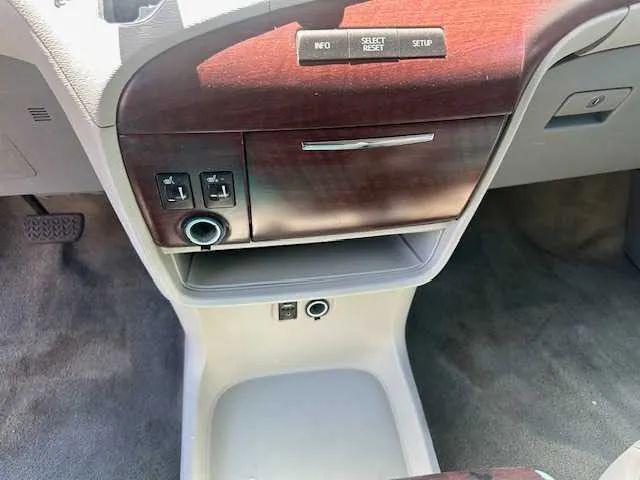 2014 Toyota Sienna XLE V6 8 Passenger