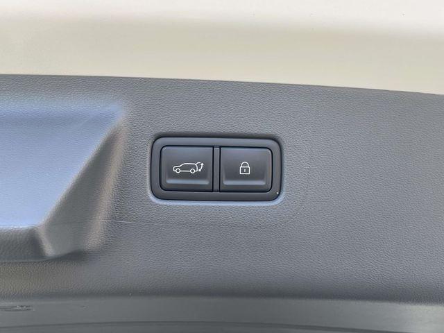 2026 Hyundai Santa Fe SE - Photo 10