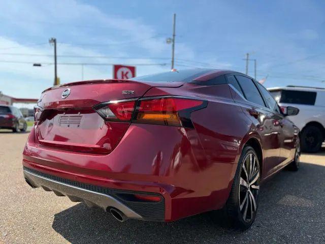 2021 Nissan Altima SR FWD
