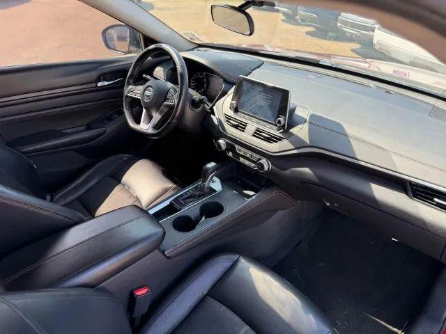 2021 Nissan Altima SR FWD