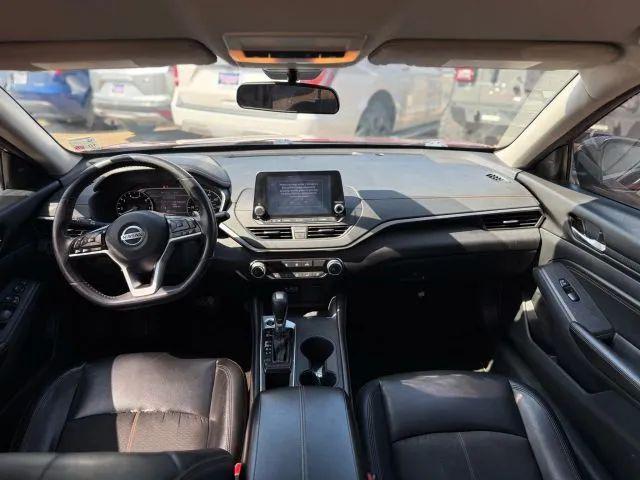 2021 Nissan Altima SR FWD