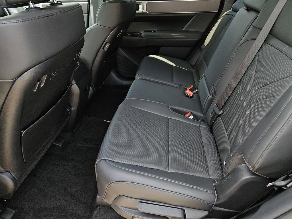 2026 Hyundai Santa Fe SEL - Photo 13