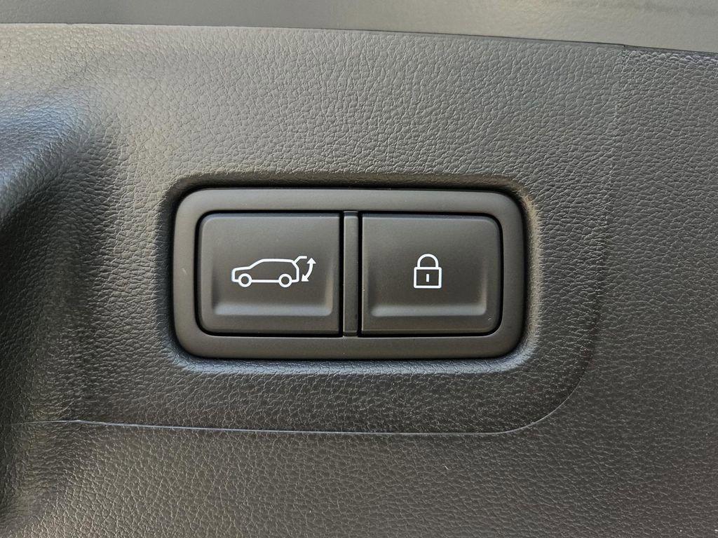 2026 Hyundai Santa Fe SE - Photo 11