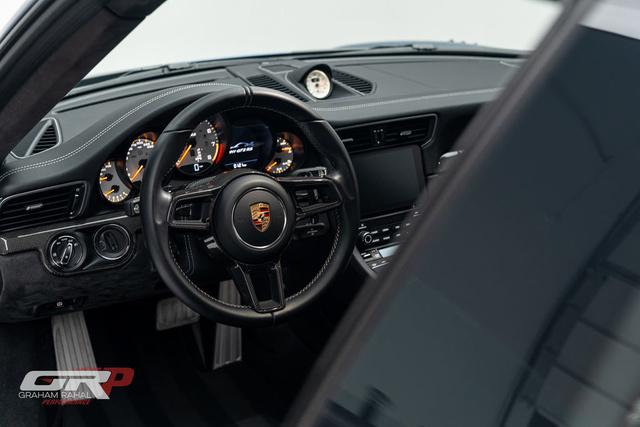 2018 Porsche 911 GT2 RS