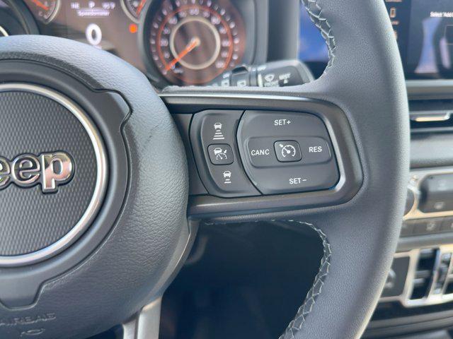 2025 Jeep Wrangler 4-Door Summit 4x4