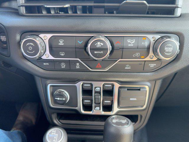 2025 Jeep Wrangler 4-Door Summit 4x4