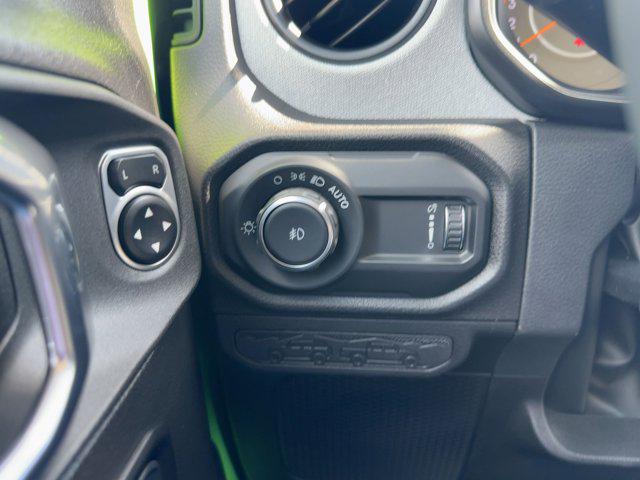 2025 Jeep Wrangler 4-Door Summit 4x4