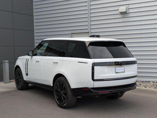 2025 Land Rover Range Rover P530 SE