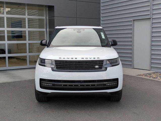 2025 Land Rover Range Rover P530 SE