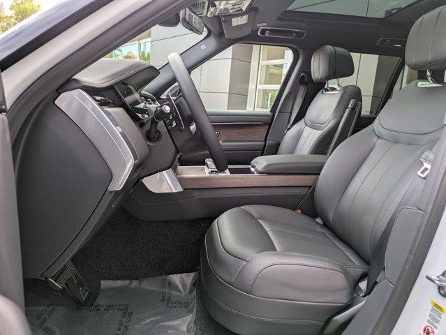 2025 Land Rover Range Rover P530 SE