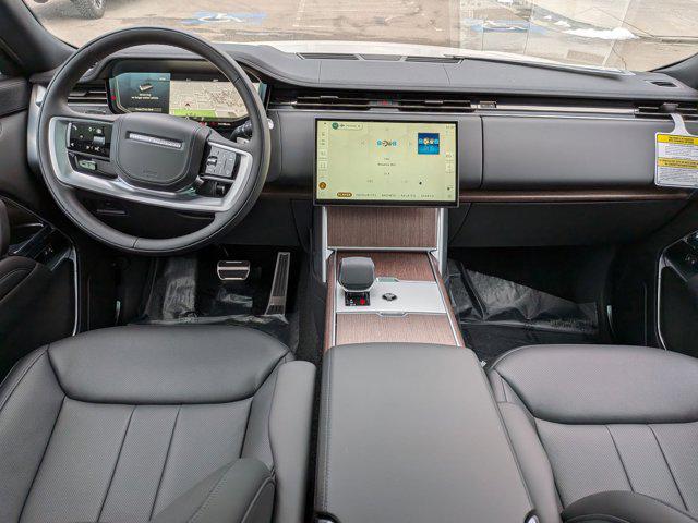 2025 Land Rover Range Rover P530 SE