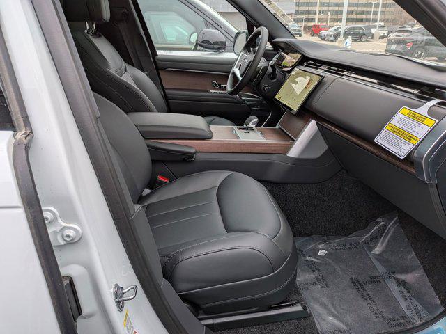 2025 Land Rover Range Rover P530 SE