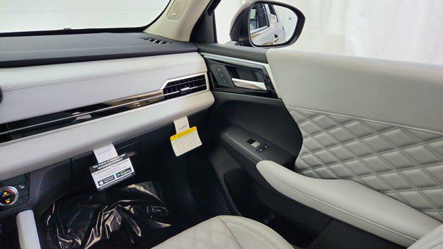 2025 Mitsubishi Outlander PHEV SEL Platinum Edition