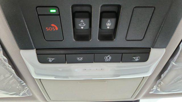2025 Mitsubishi Outlander PHEV SEL Platinum Edition