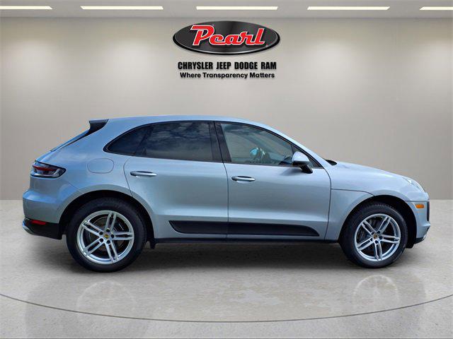 2021 Porsche Macan Base 2021 Porsche Macan Base