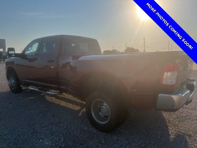 2024 RAM 3500 Tradesman Crew Cab 4x4 8 Box