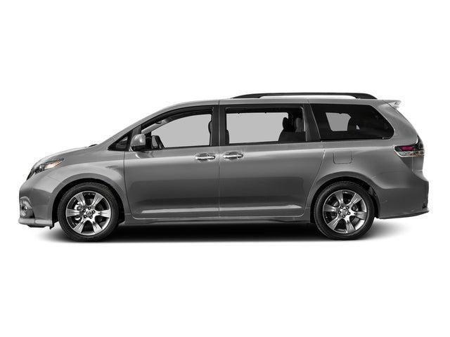 2017 Toyota Sienna SE 8 Passenger