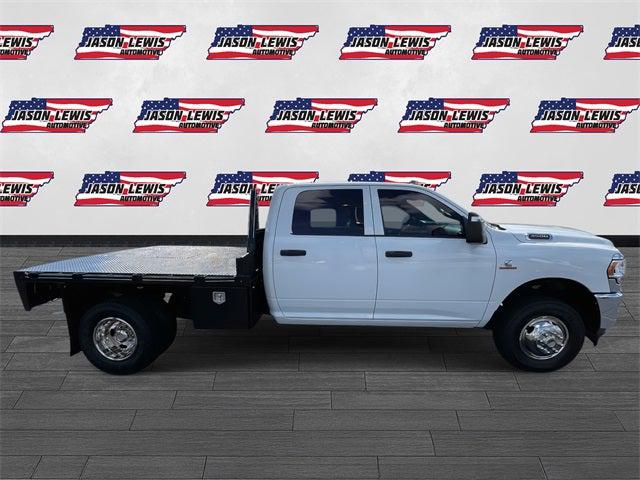 2023 RAM 3500 Tradesman Crew Cab 4x4 8 Box