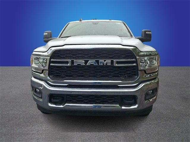 2023 RAM 3500 Tradesman Crew Cab 4x4 8 Box