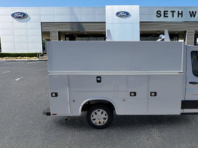 2025 Ford Transit Cutaway Base