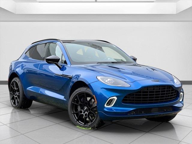 2022 Aston Martin DBX Base's photo