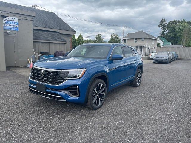 2025 Volkswagen Atlas Cross Sport 2.0T SEL Premium R-Line for sale in Watertown, MA