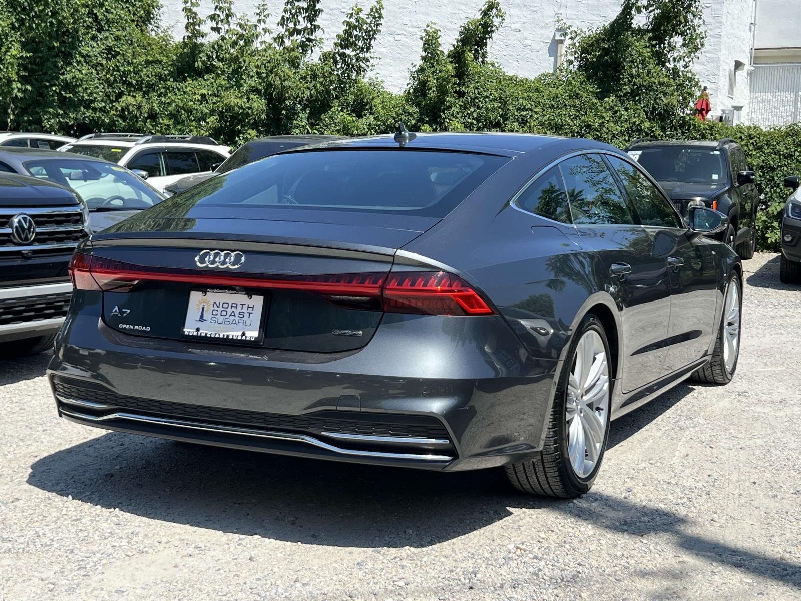 View vehicle photo 3