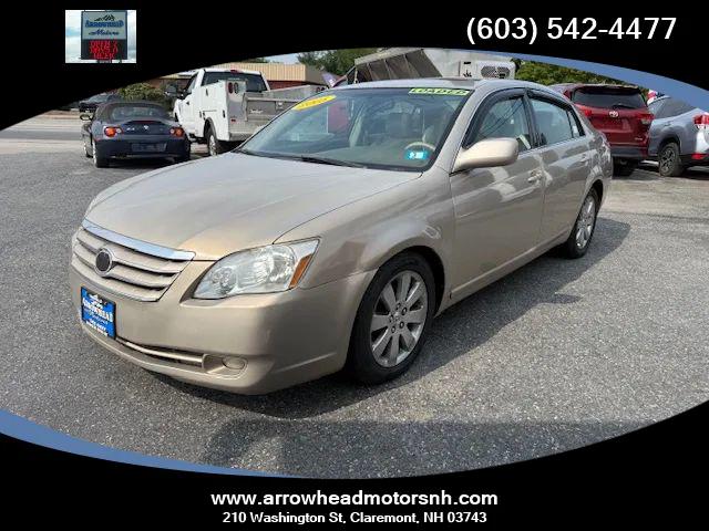 2005 Toyota Avalon XL Sedan 4D