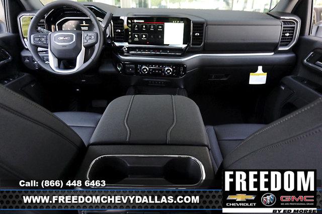 2025 GMC Sierra 2500HD 4WD Crew Cab Standard Bed SLT