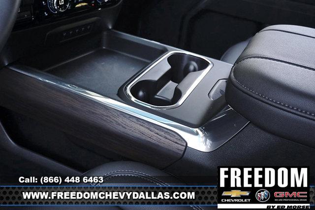 2025 GMC Sierra 2500HD 4WD Crew Cab Standard Bed SLT