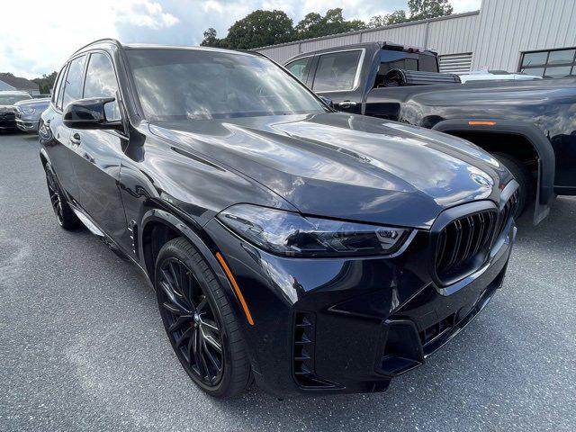 2025 BMW X5 M60i